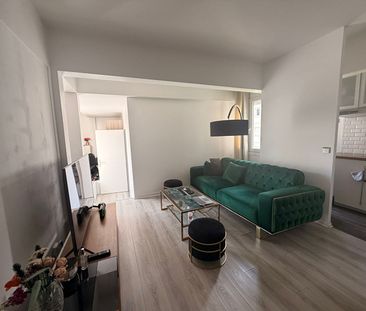Location Appartement 2 pièces 56m² - Photo 1