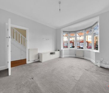 3 bedroom end of terrace house to rent - Photo 5