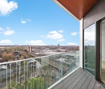 2 bedroom Flat To Let - Photo 2