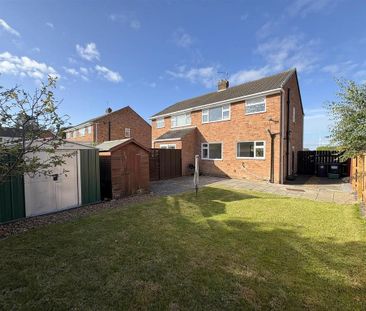 3 bedroom semi-detached house to rent - Photo 4