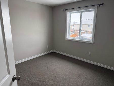 For Lease - 6 Martingale Terrace, St. Thomas, Ontario - Photo 2