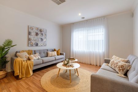 Family Comfort in the Heart of Craigieburn - Photo 4