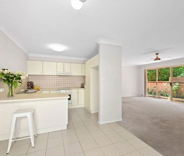 Central Positioning.....Attractive, Level Living - Photo 4