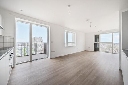 3 bedroom flat to rent - Photo 3