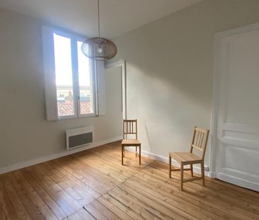 Location Appartement 1 pièce 28m² BORDEAUX 33000 - Photo 4