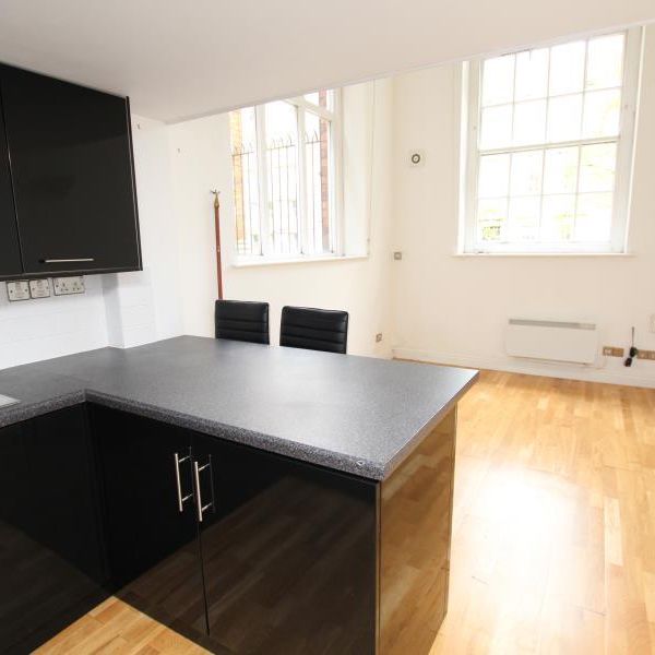 1 bedroom flat to rent - Photo 1