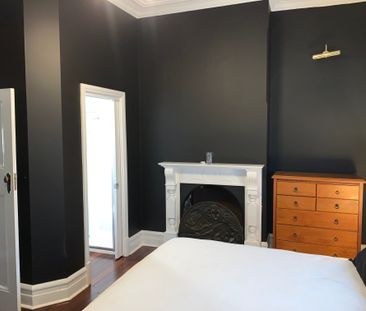 Victoria Park - Photo 4