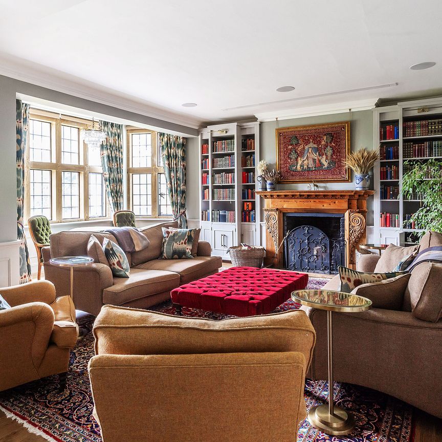 A Grand Country House with Parkland, Guest Accommodation and a Pool - Photo 1