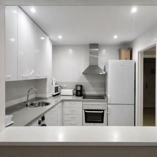 1 Bedroom Apartment For Rent in Nueva Andalucía, Málaga - Foto 1