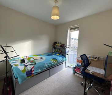 3 bedroom terraced house to rent - Photo 5