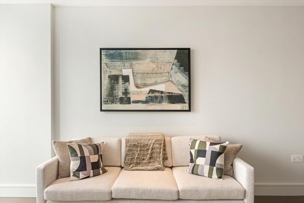 1 bedroom apartment to rent in the highly sought-after One Bishopsgate Plaza, EC3A. - Photo 1