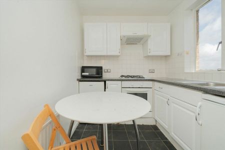 Nevern Square, Earls Court, SW5 - Photo 5