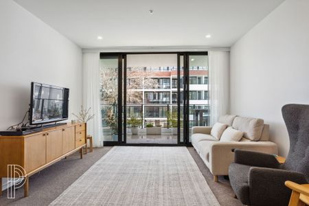 Luxurious 3-Bedroom Apartment in Prestigious Renaissance Development, Manuka - Photo 5