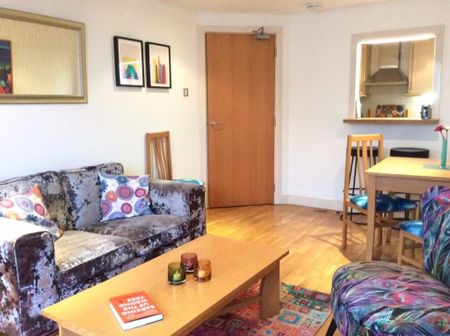 2 bedroom flat to rent - Photo 3