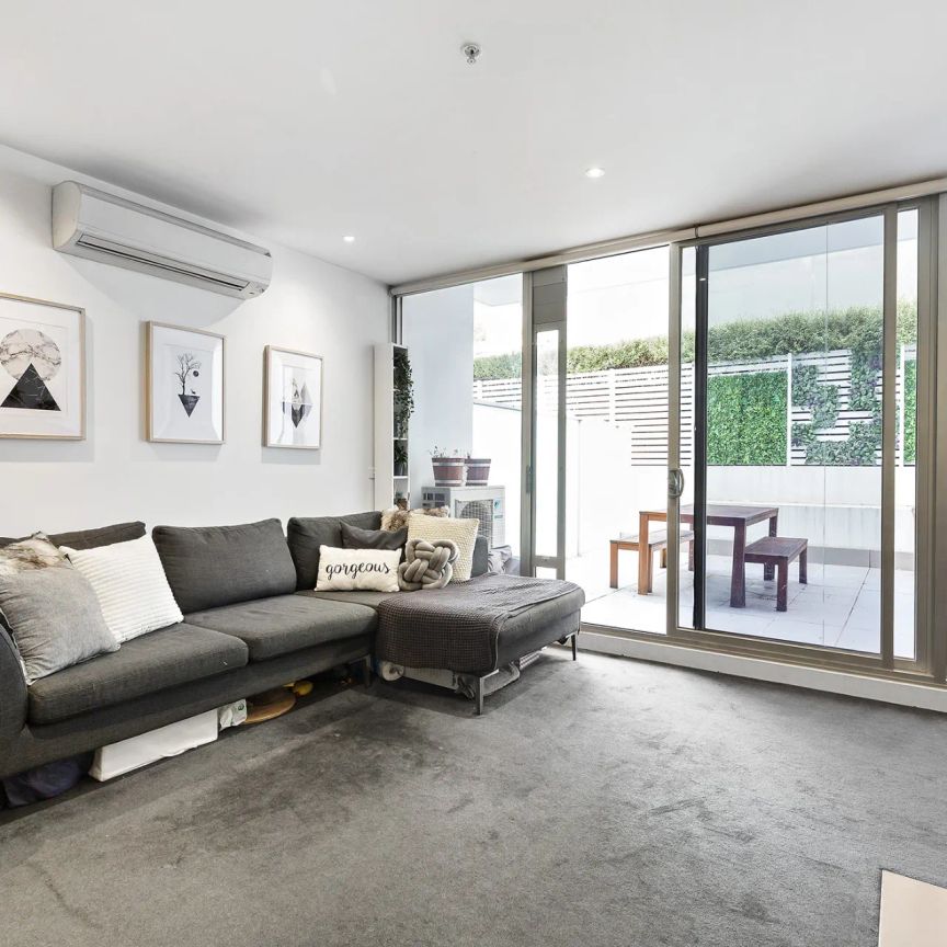 Oversized Courtyard Apartment in the Heart of South Yarra - Photo 1