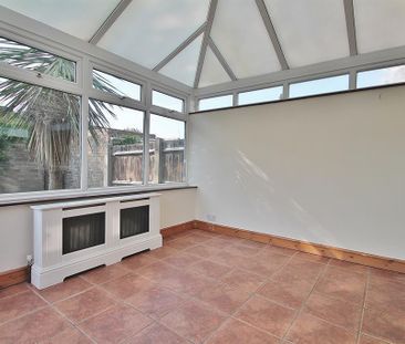 2 bedroom end of terrace house to rent - Photo 2