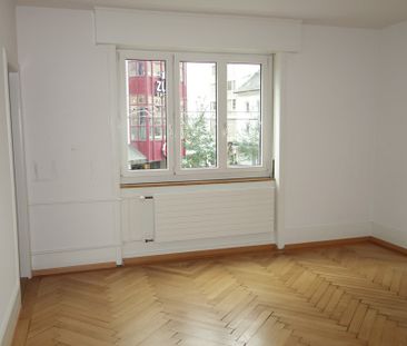 Befristete charmante Wohnung unmittelbar beim Bahnhof Zürich-Oerlikon - Photo 6