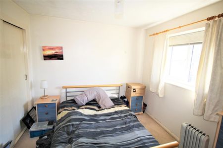 Maidenbower - Photo 2