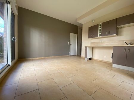 Location Appartement 3 pièces 55m² ORLEANS 45000 - Photo 3