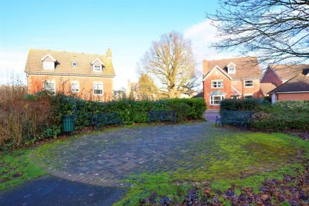 Wade Court, Hatherley - Photo 4