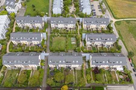 Votre nouvelle maison sur deux étages avec un beau jardin - Photo 5