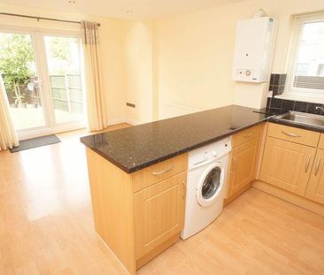 2 bedroom semi-detached house to rent - Photo 3