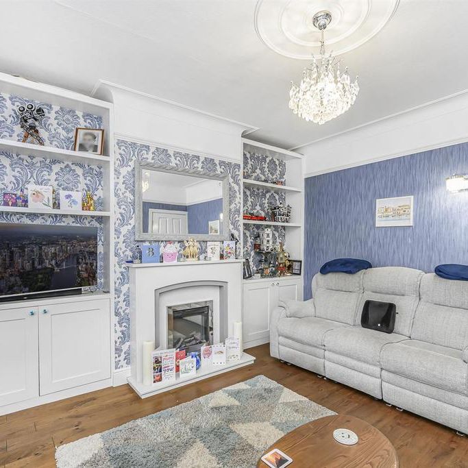 4 bedroom terraced house to rent - Photo 1