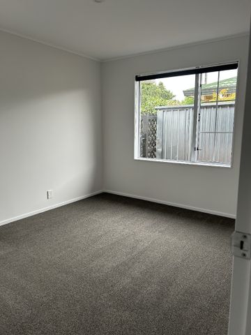 Refurbished 3 bedroom home in Witherlea - Photo 2