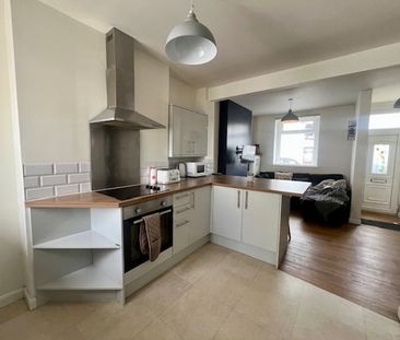 Devon Place, Cardiff, Grangetown - Photo 2