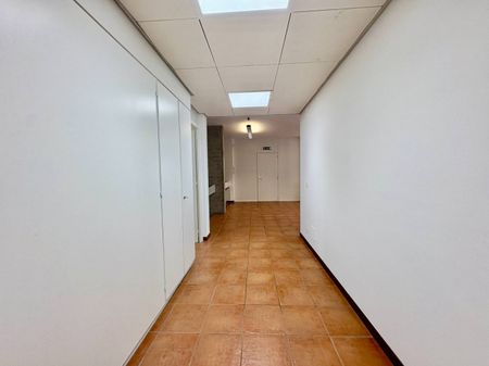 Studio/Ufficio in Affitto a Lugano - Photo 4