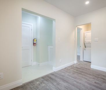 For Lease - 135 Jane Street Unit# 1, Toronto, Ontario - Photo 2