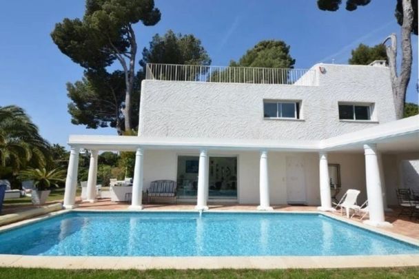 VILLA CALIFORNIENNE PRES DES PLAGES DE LA GAROUPE - Photo 1