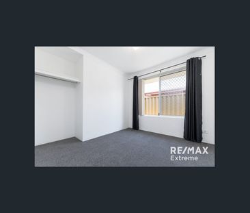 Walk to Everything - Photo 3