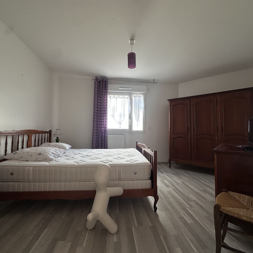 Location Appartement 3 pièces 70m² CEYRAT 63122 - Photo 1