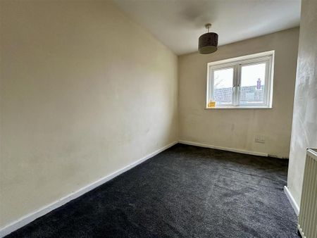 3 bedroom maisonette to rent - Photo 4