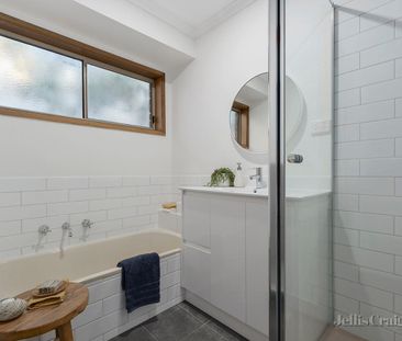 27 Graeme Avenue, Montmorency - Photo 3