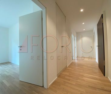 New 5.5-room apartment in HM with 2 balconies near Bâtie - Photo 2