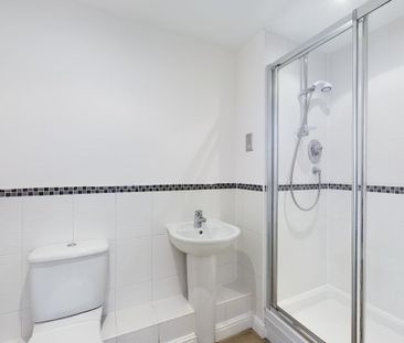 2 bedroom ground floor flat to rent - Photo 4