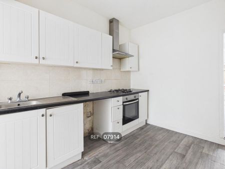 2 bedroom terraced house to rent - Photo 4