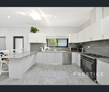 Modern Family Home in Arncliffe with 4 Bedrooms - Photo 6