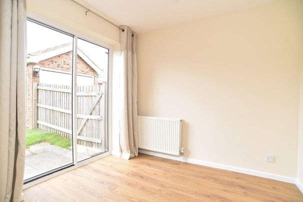 3 bedroom semi-detached house to rent - Photo 1