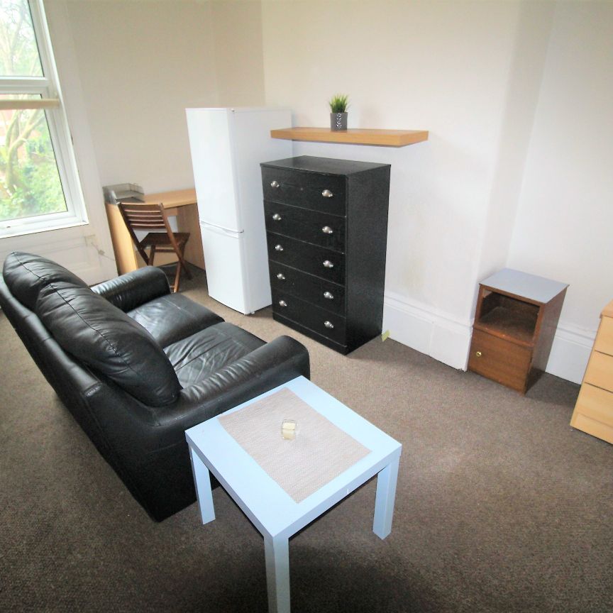 Flat 20, 26 Brudenell Road, LS6 1BD, Leeds - Photo 1