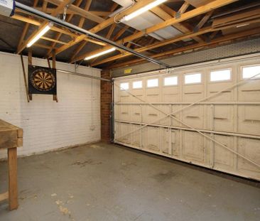 4 bedroom detached house to rent - Photo 4