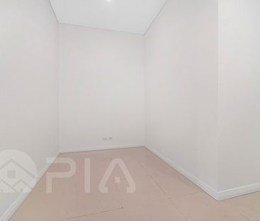 1 bedroom plus Study Apartment For lease! - Photo 4