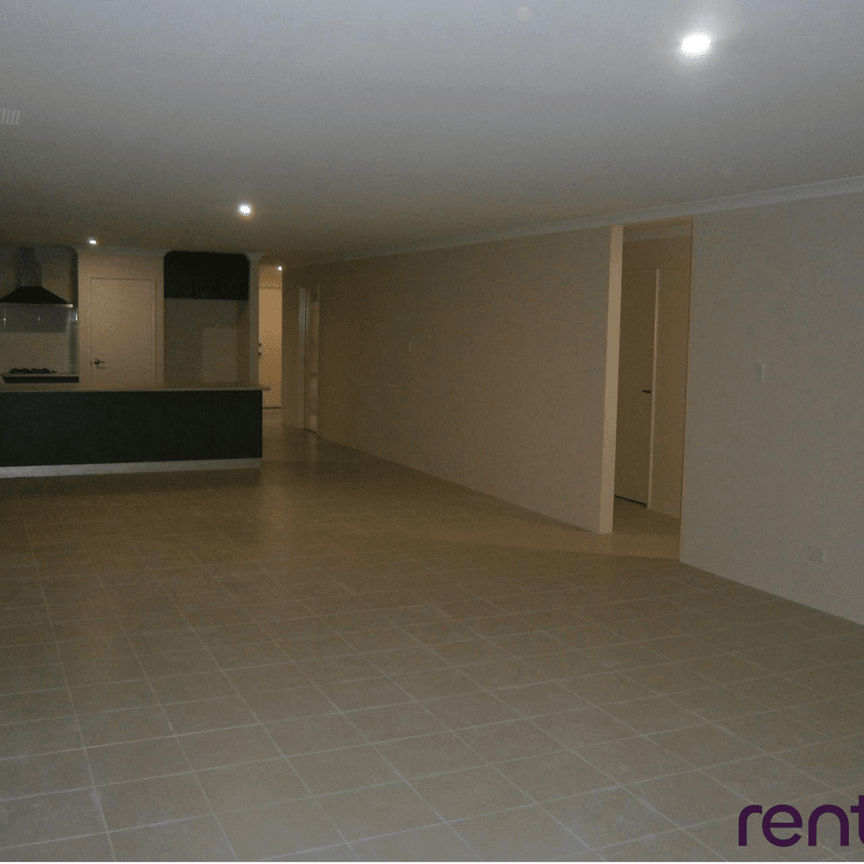 NEAT & TIDY FOUR BEDROOM HOME - Photo 1