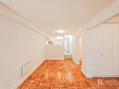 Rental Apartment Paris 8th - Photo 2