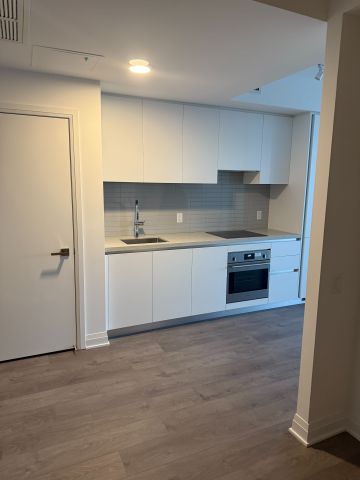 For Lease - 4015 The Exchange N/A Unit# 4009, Mississauga, Ontario - Photo 5