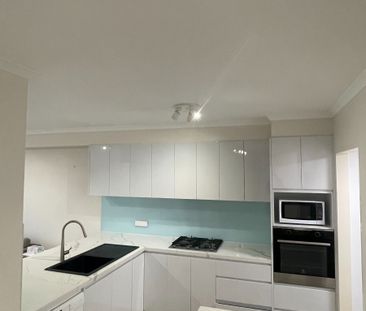 Light-Filled Two-Bedroom Apartment in the Palladium, Pyrmont - Photo 4