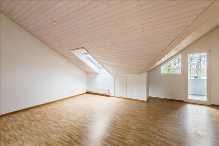 "Living in the Green" - Photo 5