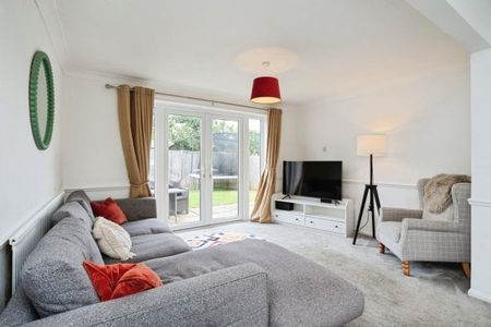Heathfields, Westfield - Photo 2
